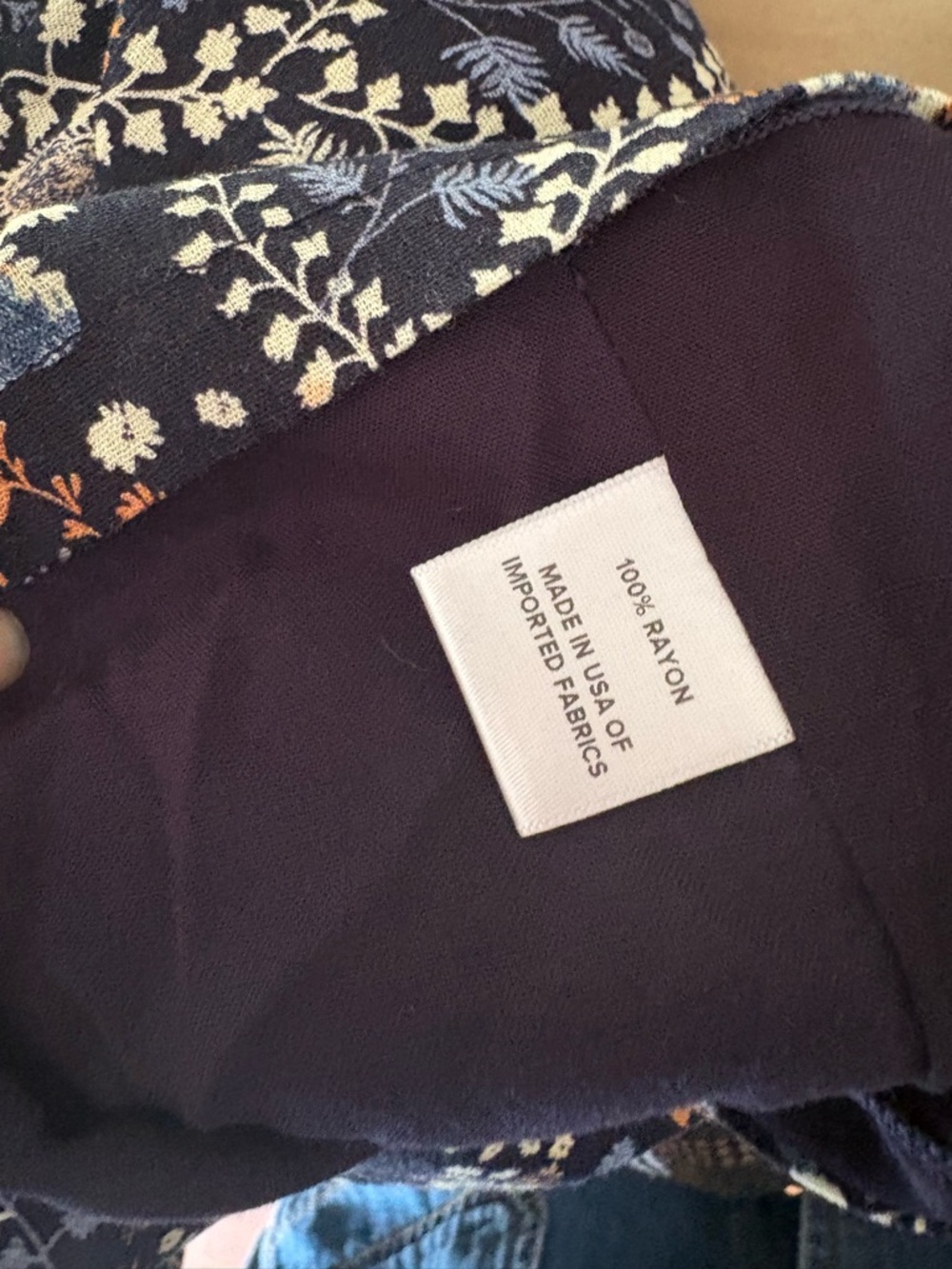 Evereve Roan + Ryan Chloe V-Neck Jumpsuit in Navy, Rust and Cream Paisley Floral - Picture 5 of 6